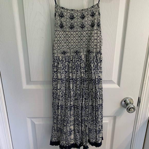 Sundress - Picture 1 of 3